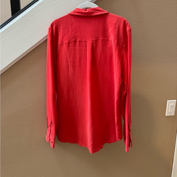 Equipment Hibiscus Red Slim Signature Silk Shirt - Picture 3 of 5